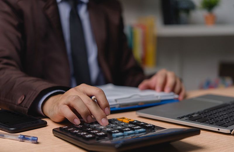 Alimenty dla rodzica – kiedy dziecko musi je płacić?