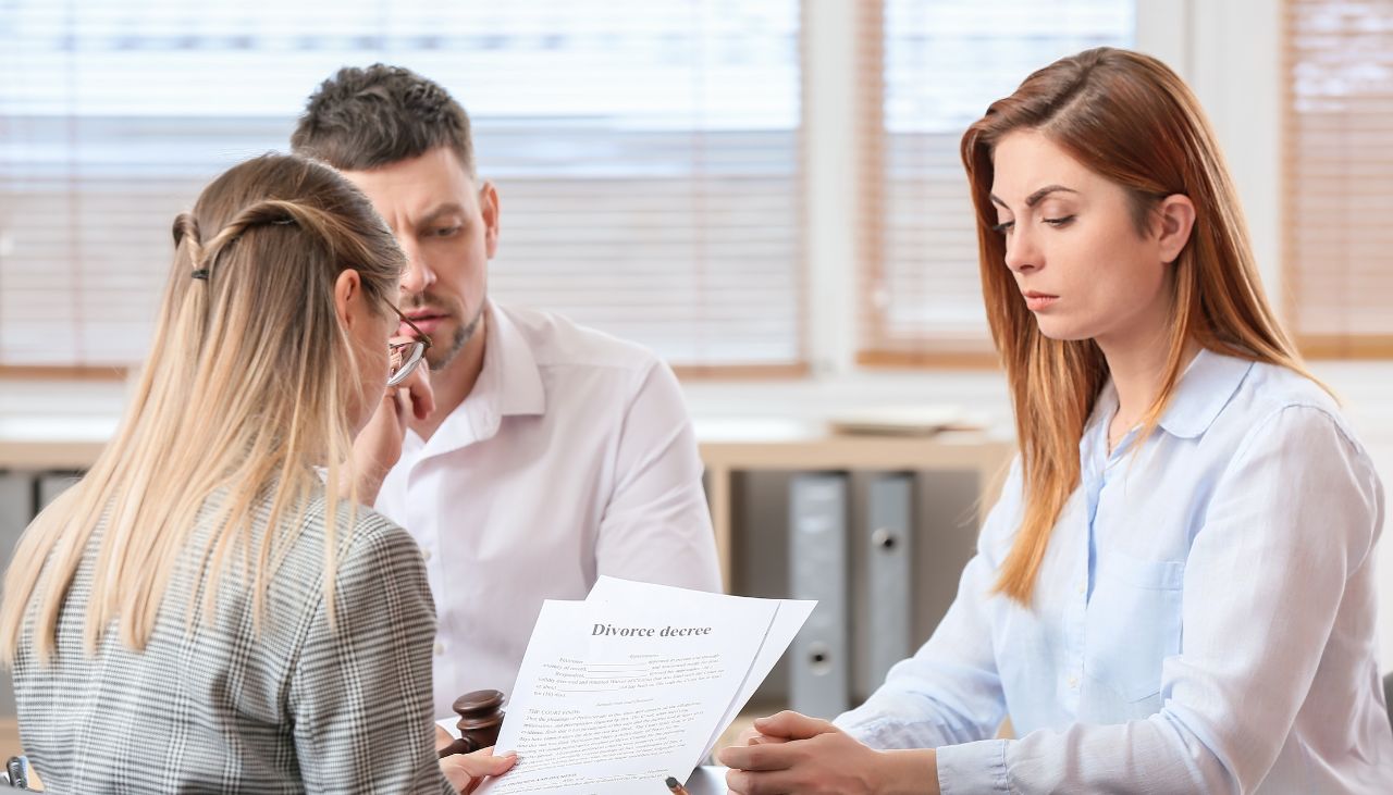 Plan wychowawczy przy rozwodzie – co to jest i jak go stworzyć?